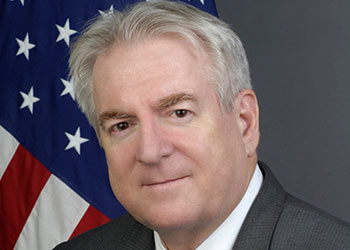 Robert M. Orr, ex embajador de EE. UU.