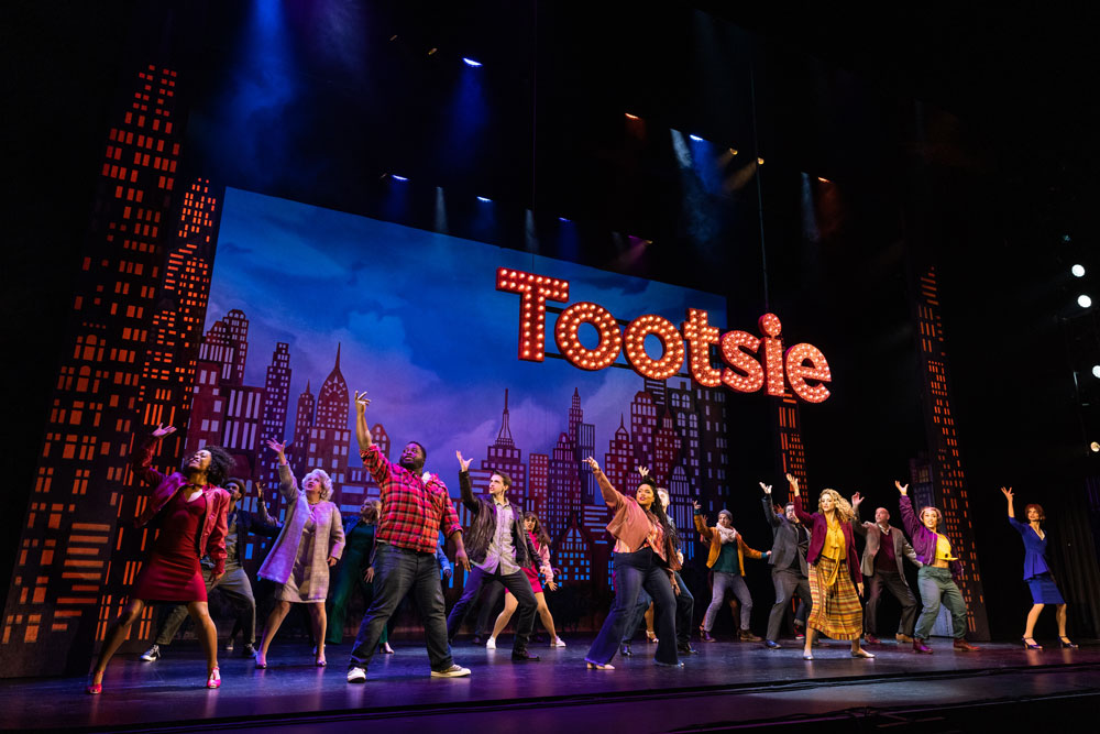 The cast of the National Tour of TOOTSIE. Photo by Evan Zimmerman for MurphyMade.